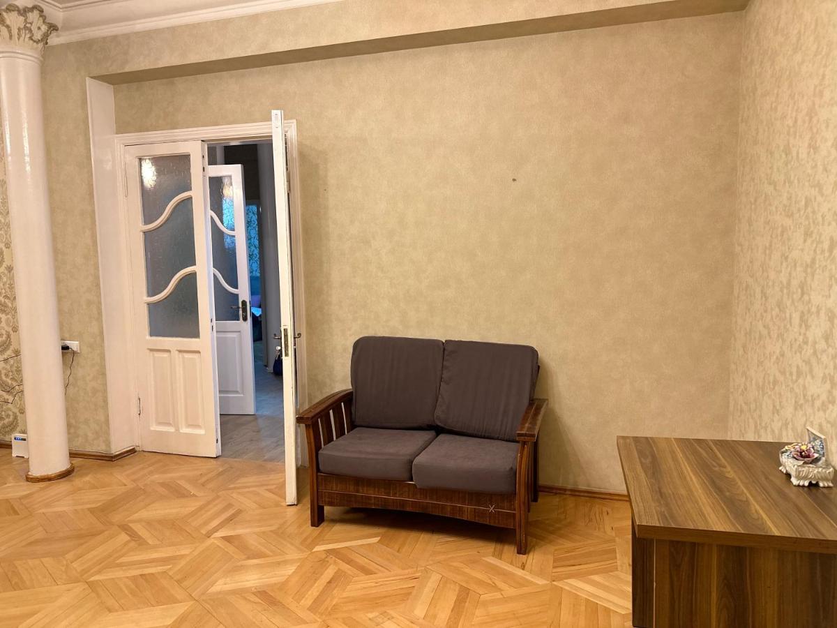 4 Bedroom Suite Apartment Ln Tbilisi City Экстерьер фото