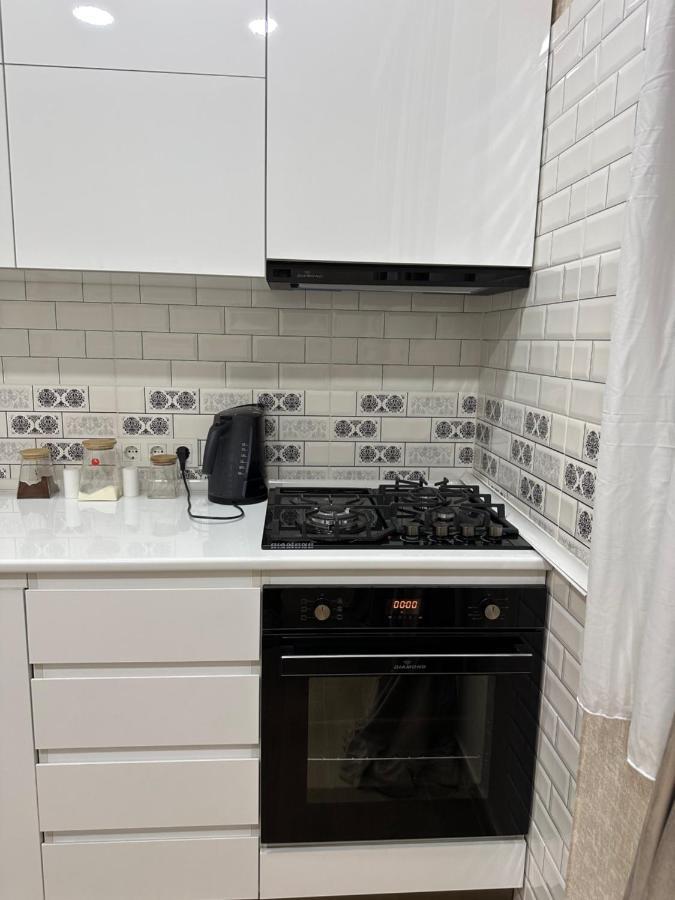 4 Bedroom Suite Apartment Ln Tbilisi City Экстерьер фото